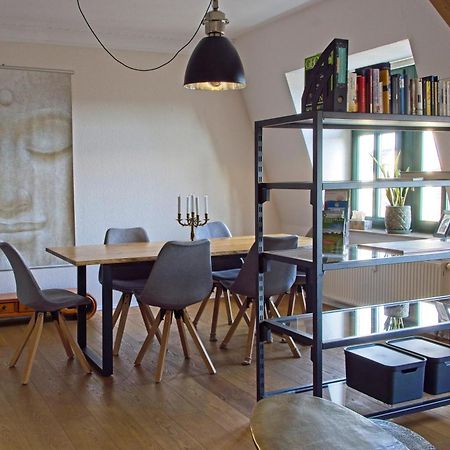 Neustadt-Aussicht - Grosse Wohnung Mit Balkon Drezda Kültér fotó