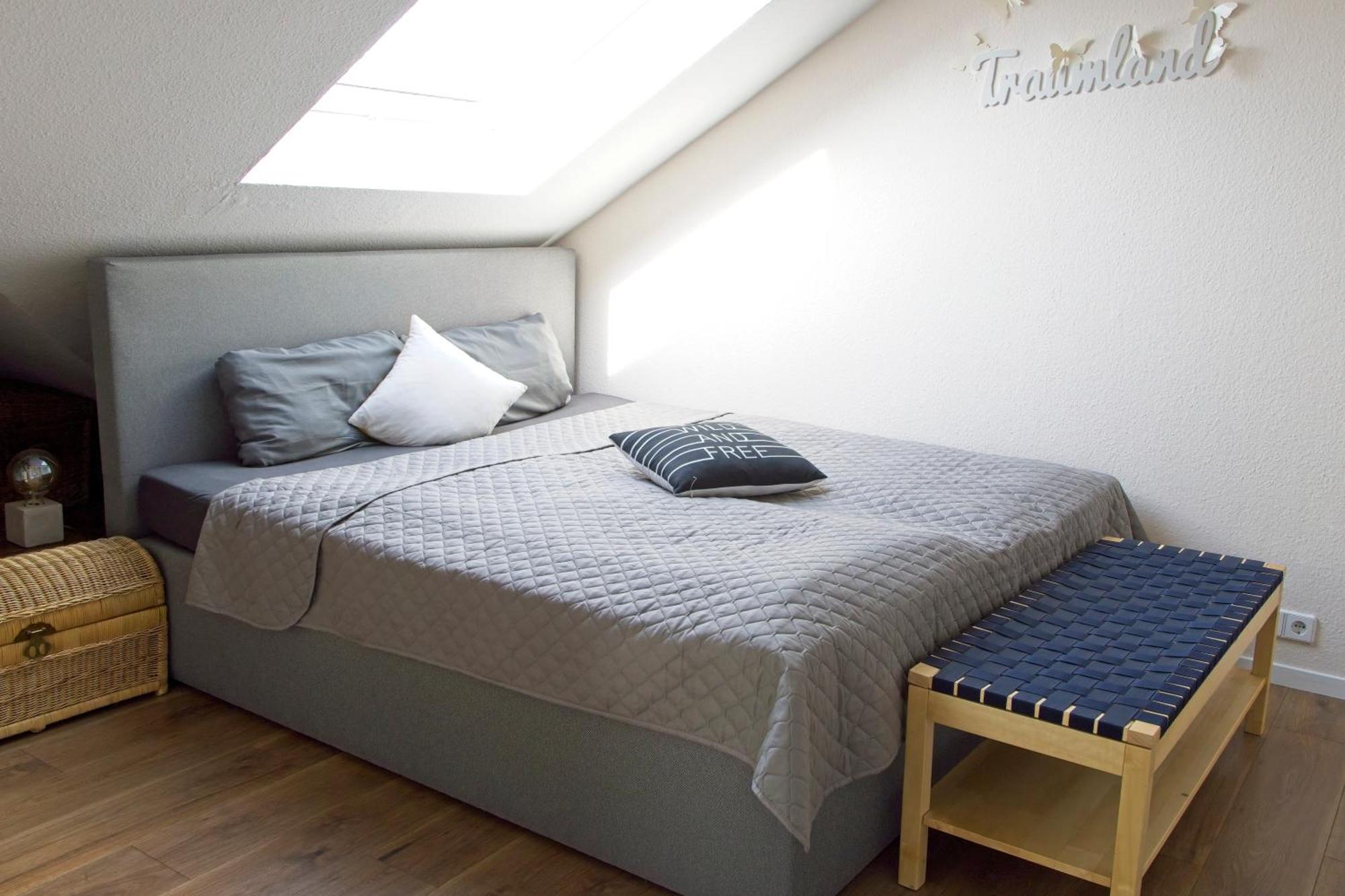 Neustadt-Aussicht - Grosse Wohnung Mit Balkon Drezda Kültér fotó